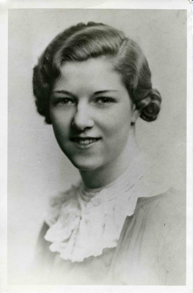 Mina Dekker in 1936